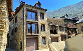 Apartament al centre d'Esterri amb vistes úniques by RURAL D'ÀNEU